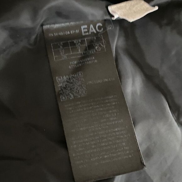 Guess Small Black Quilted Jacket - Picture 5 of 13